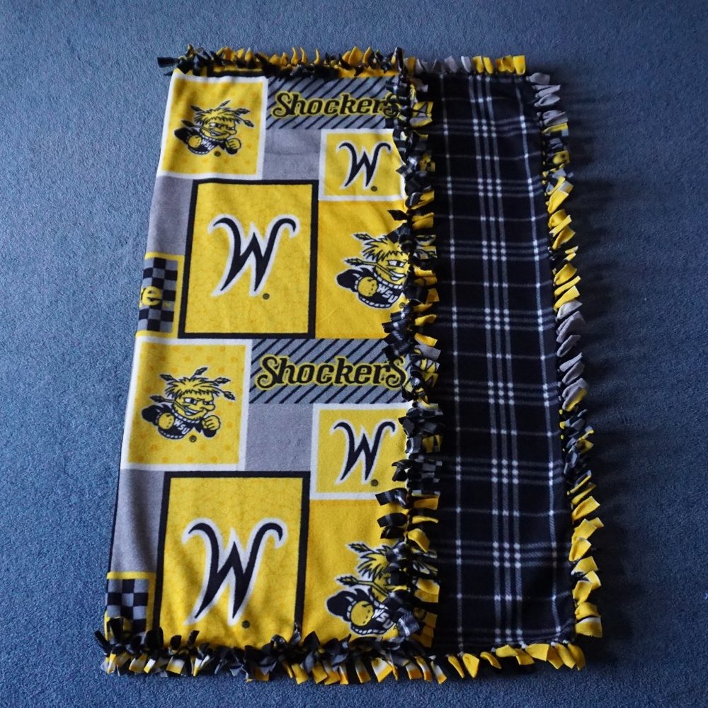 Wichita State Shockers No Sew Fleece Blanket